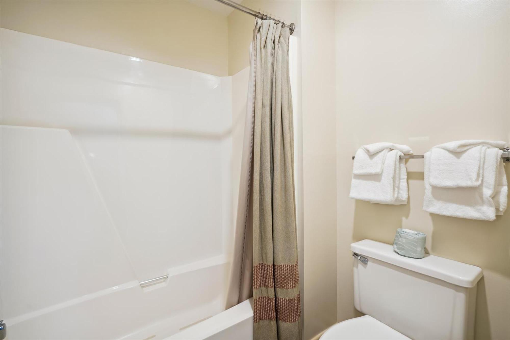 קילינגטון Cedarbrook Deluxe Two Bedroom Suite With Outdoor Heated Pool 21202 מראה חיצוני תמונה