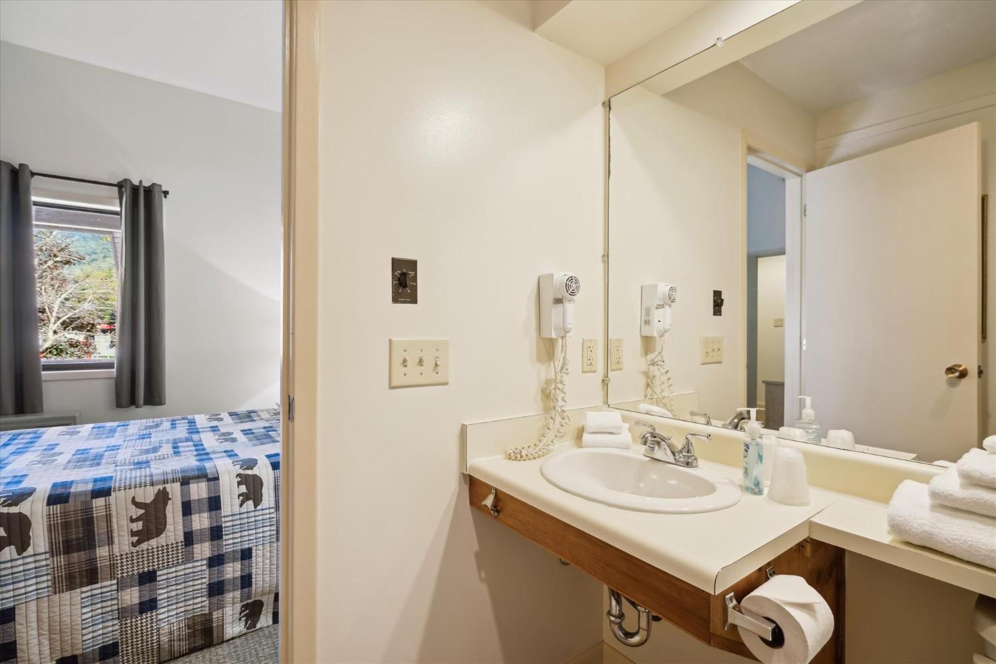 קילינגטון Cedarbrook Deluxe Two Bedroom Suite With Outdoor Heated Pool 21202 מראה חיצוני תמונה